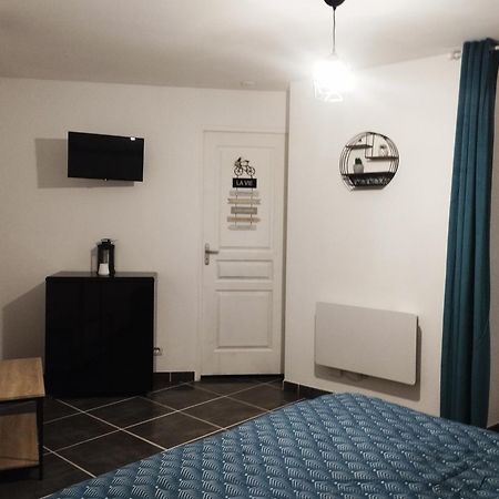 Appartement Avec Cour Plein Centre Foix Kültér fotó