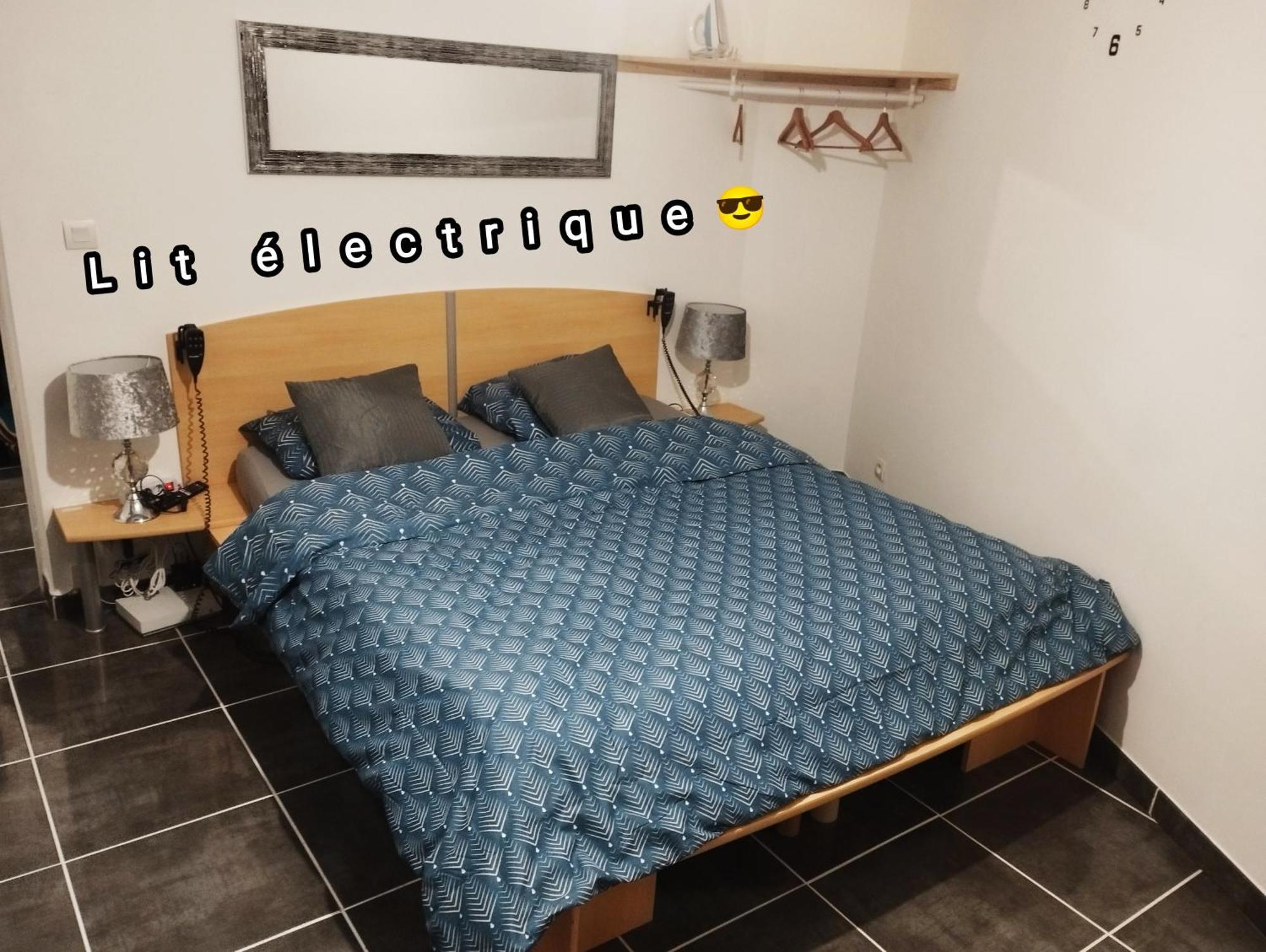 Appartement Avec Cour Plein Centre Foix Kültér fotó